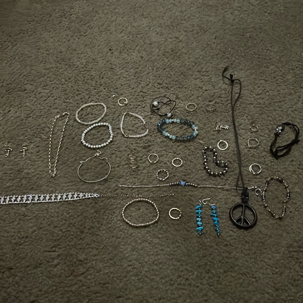 MYSTERY JEWLERY BUNDLE BAGS (do not buy this listing this is to show product)
